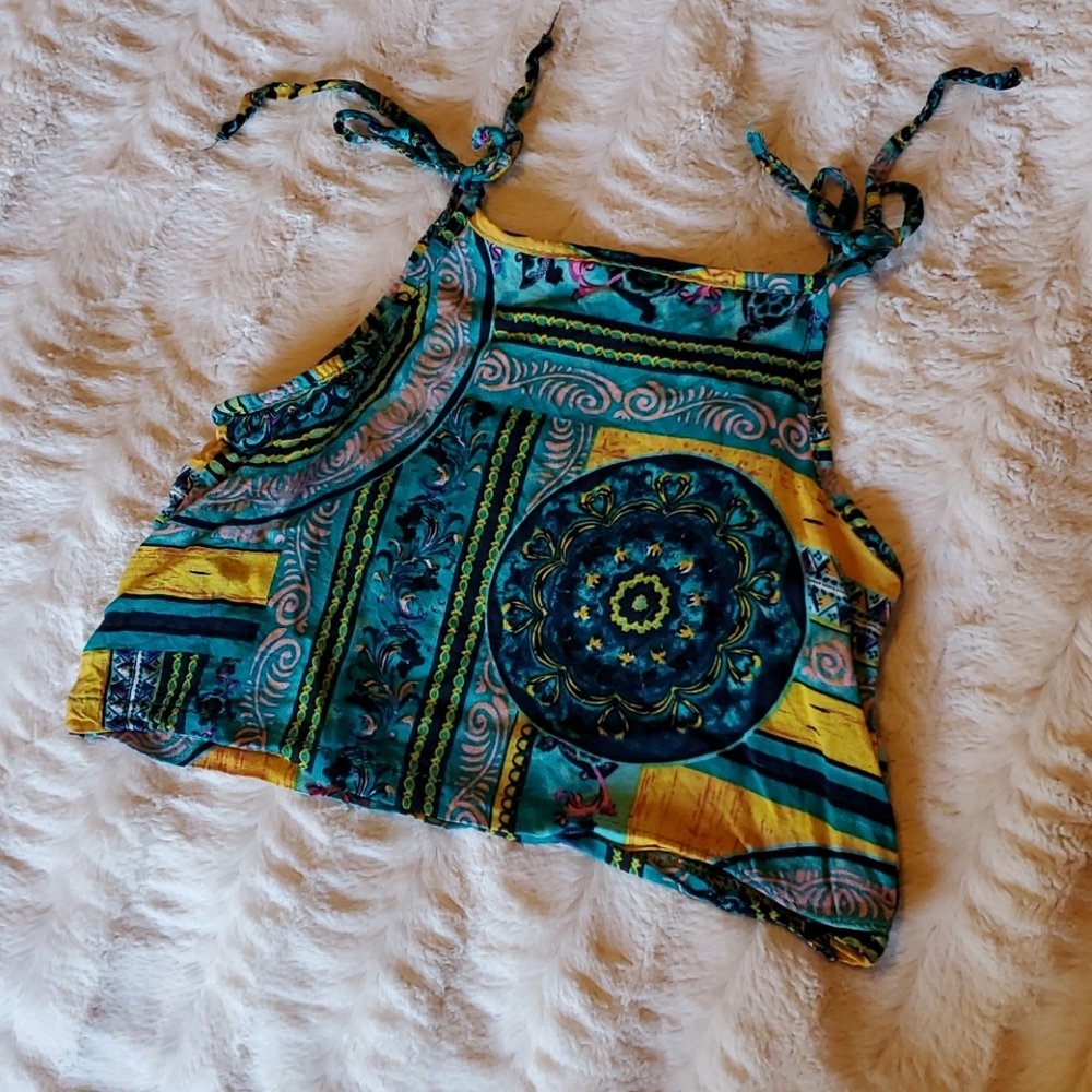 🌸 Silky summer tank top